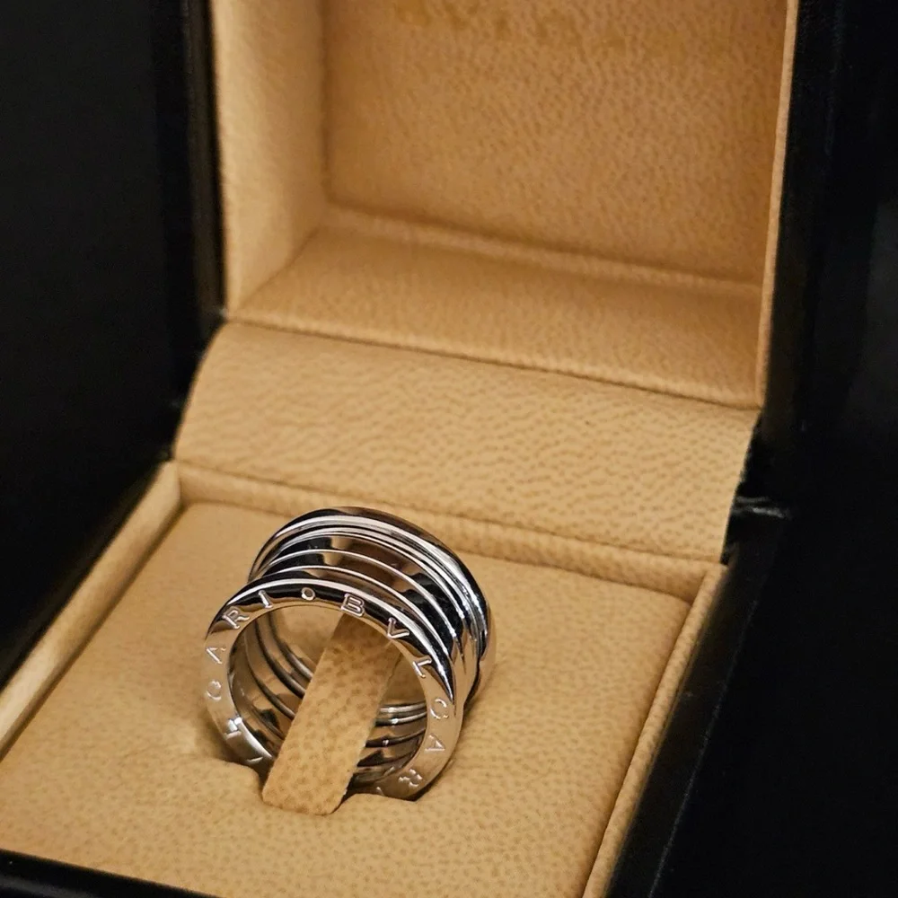 Bulgari B.zero1 18K white gold in original box Authentic preloved - Picture 1 of 14